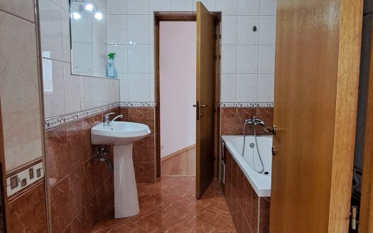 GM1678 Inchiriere Apartament 4 Camere Universitate – Ideal pentru Birouri