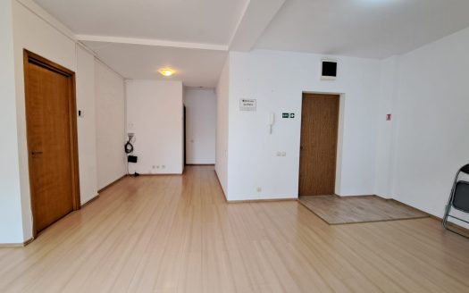 GM1678 Inchiriere Apartament 4 Camere Universitate – Ideal pentru Birouri