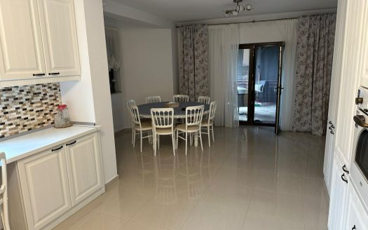 GM1731Casă de vânzare în Ogrezeni – Proprietate premium, mobilată