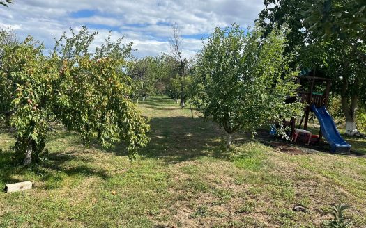 GM1731Casă de vânzare în Ogrezeni – Proprietate premium, mobilată