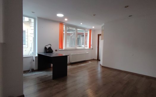 GM1742 P-ta Romană 120 mp Ideal pentru birouri, clinică, beauty