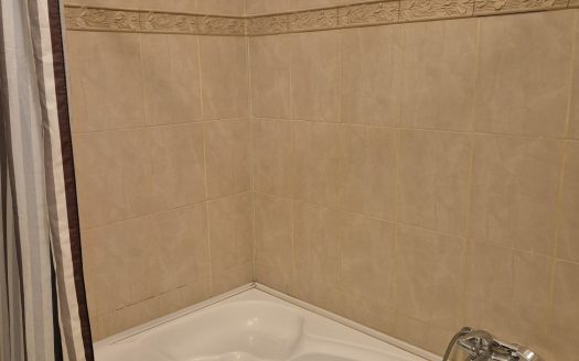 Apartament spațios 81 mp Romana-Polona- Bloc 2007