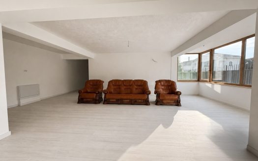 Vanzare 3 camere cu curte proprie / Malva Homes / 0% comision